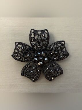 Black Floral Crystal Brooch